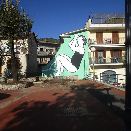 Universal Apartment
